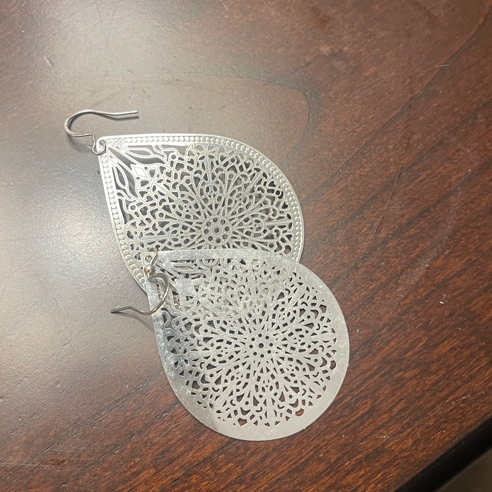 Silver Teardrop Filigree Earrings